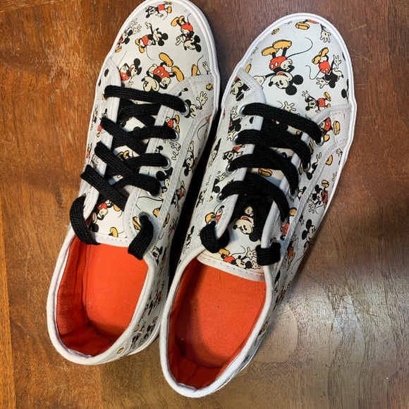 Disney Mickey Mouse Shoes - Disney Mickey Mouse tennis shoes